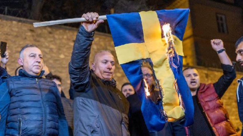 Turki Memanas Akibat Pembakaran Al-Quran, Barat Tutup Kedutaan Akibat Demontrasi Besar-Besaran