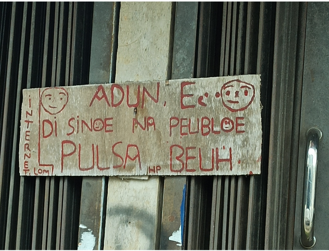 Uniknya Rayuan Penjual Pulsa