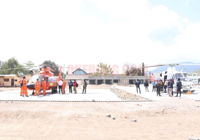 Dapat Bantuan Helikopter Dari Basarnas dan BNPB, TNI Terus Pasok Bantuan Untuk Korban Gempa